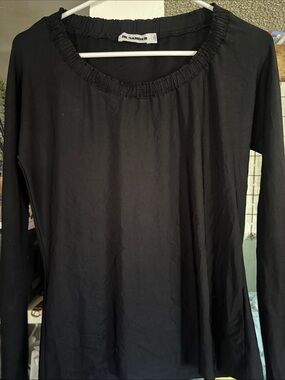 ❤️… Jil Sander Black Long-Sleeve Scoop Neck Top